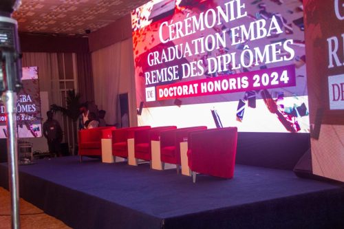 remise-de-diplome-emba-scaled